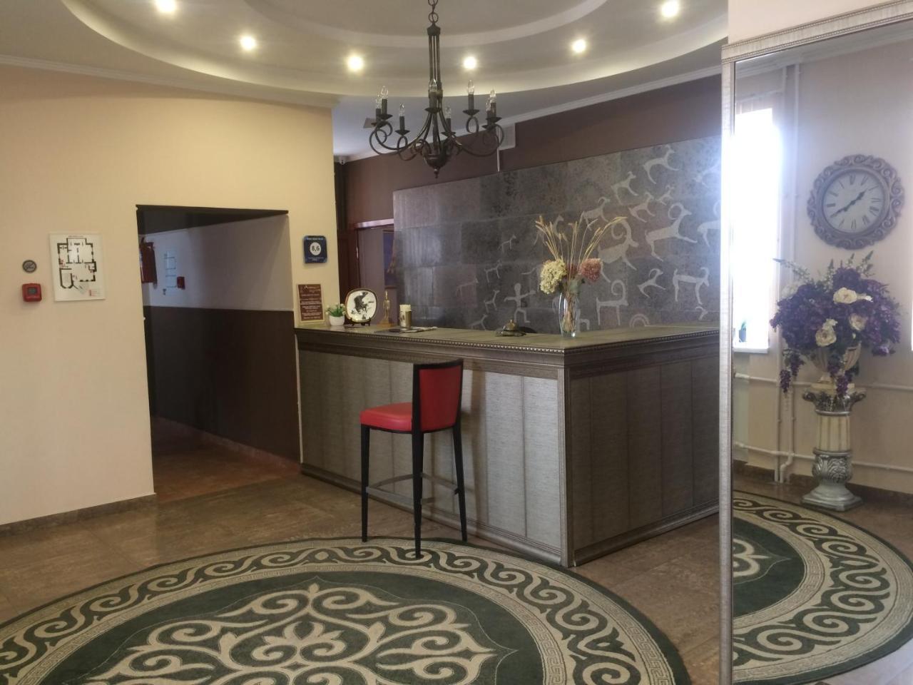 Altyn Adam Hotel Παβλοντάρ Εξωτερικό φωτογραφία
